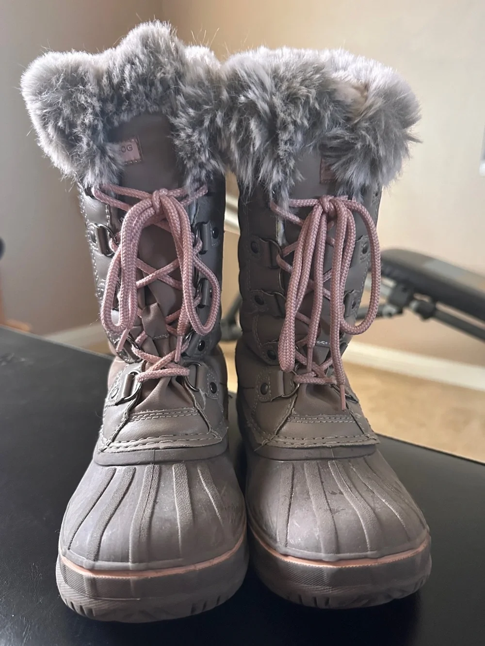 Girls size 3 Taupe Fur-Trim Winter Boots with Pink Laces